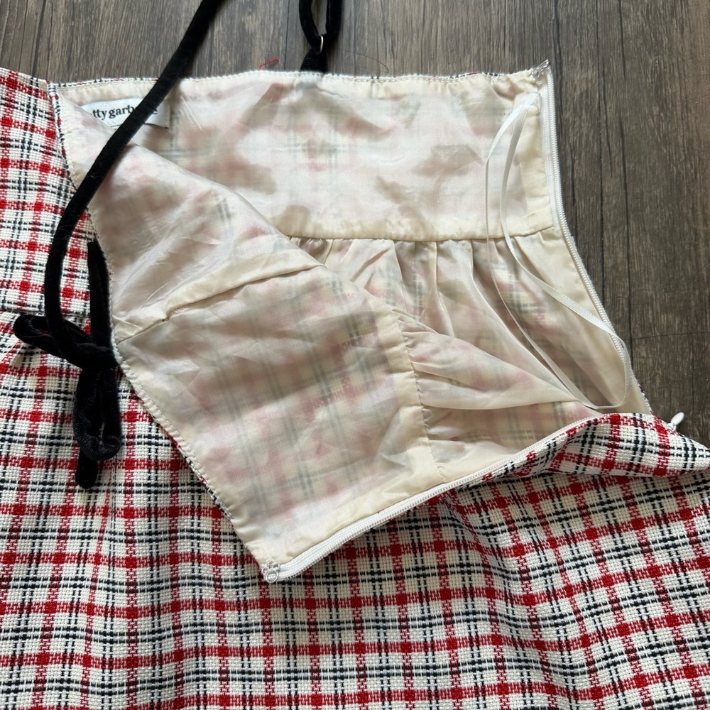 Pretty Garbage Peplum Red Plaid Sleeveless Top Black Straps Lined Side Zipper M - Picture 12 of 13